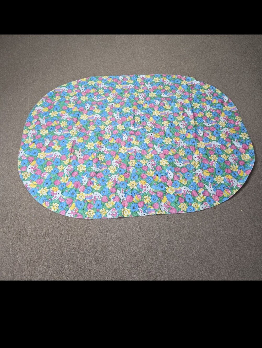 VINTAGE EASTER 66IN OVAL FLORAL PASTEL BUNNIES TABLE CLOTH